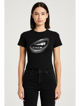 Cider - Round Neckline Mouth Graphic Short Sleeve Tee
