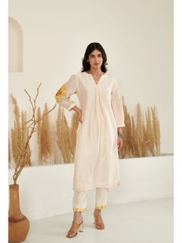 FLAMINGO THE LABEL - Kosi Silk Embroidered Yellow Kurta With Pant (Set of 2)