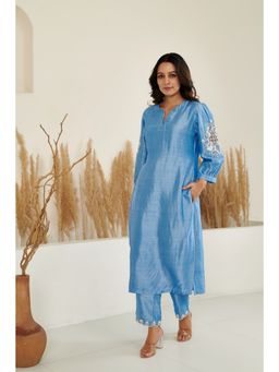 FLAMINGO THE LABEL - Kosi Silk Embroidered Blue Kurta With Pant (Set of 2)