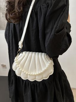 Styli - Women Sea Shell Shaped Pearl Detailed Cross Body Bag