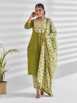 Mokshi - Women Green Printed Cotton Kurta with Pant and Dupatta (Set of 3)