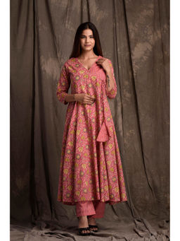 Mokshi - Women Pink Floral Printed Cotton Angarkha Kurta with Pant (Set of 2)