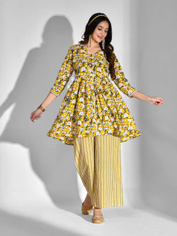 Mokshi - Women Yellow Floral Printed Cotton Kurti with Palazzo (Set of 2)