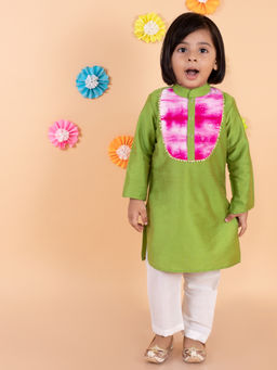 Tiny Pants - Green Kurta With White Pyjama (Set of 2)