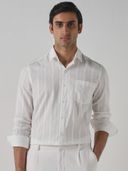 Off White color option, Currently selected