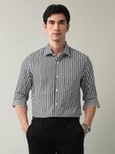 Black color option, Currently selected