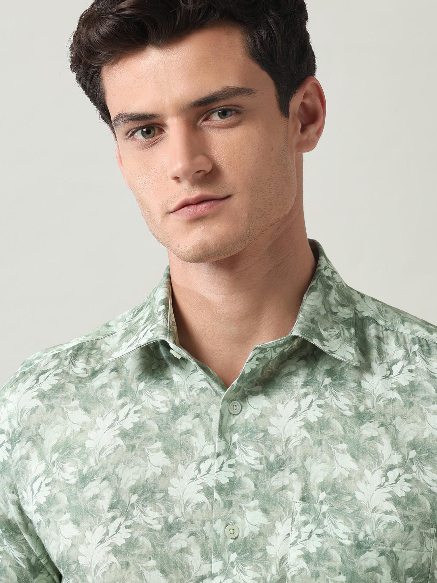 Floral Printed Regular Fit Shirt Green