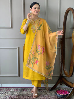 BLACK SCISSOR - Chanderi Viscose Fabric Embroidered Kurta with Bottom and Dupatta (Set of 3)