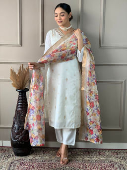 BLACK SCISSOR - Chanderi Viscose Fabric Embroidered Kurta with Bottom and Dupatta (Set of 3)