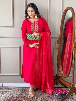 BLACK SCISSOR - Chanderi Viscose Fabric Embroidered Kurta with Bottom and Dupatta (Set of 3)