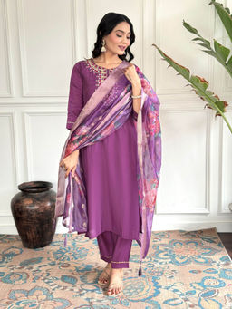 BLACK SCISSOR - Chanderi Viscose Fabric Embroidered Kurta with Bottom and Dupatta (Set of 3)