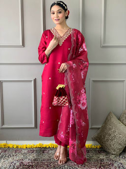 BLACK SCISSOR - Chanderi Viscose Fabric Embroidered Kurta with Bottom and Dupatta (Set of 3)