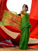 Green color option, Sold out, Currently selected