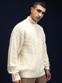 Off White color option, Currently selected