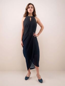 Zink London - Black Solid/Plain Midi Dress