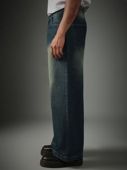 Chapter 2 - Blue Retro Jeans Jeans