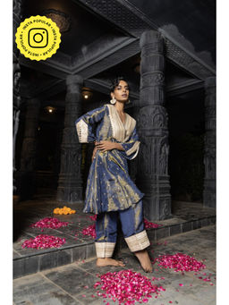 MONK & MEI - Bhavya Women Blue Shantoon Embroidered Kurta With Pant