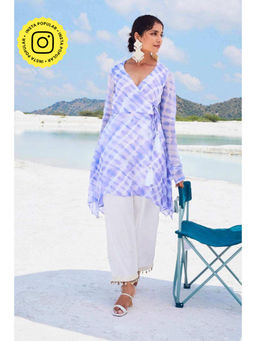 MONK & MEI - Zaarya Women Lavender Georgette Tie & Dye Kurta With Pant