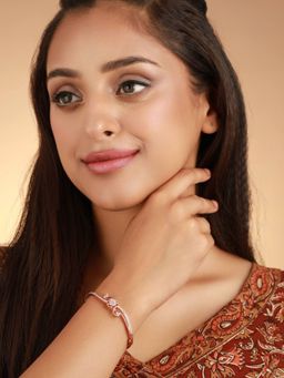 Priyaasi - Elegant Rose Gold Floral Bracelet