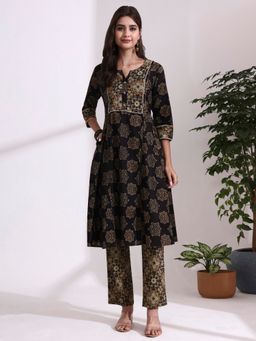 Jaipur Kurti - Brown Floral Printed A-Line Pure Cotton Kurta and Pant