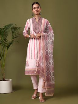Jaipur Kurti - Pink Floral Printed Straight Kurta with Pant and Dupatta