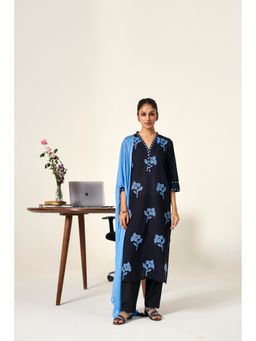 Jaipur Kurti - Black Floral Straight Kurta with Pant and Dupatta