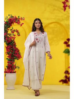 Scakhi - Brick Red Embroidered Mulmul Straight Kurta with Pant and Dupatta