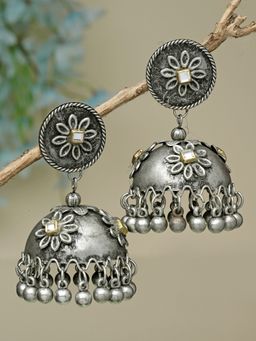 Moedbuille - White Kundan and Ghungroo Studded Oxidised Silver Plated Jhumkas