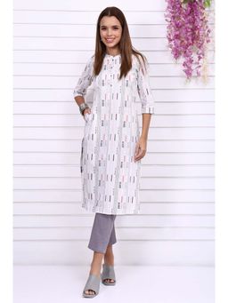 Aurelia - Women's White Yarn Dyed Cotton Raron Printed Straight Kurta