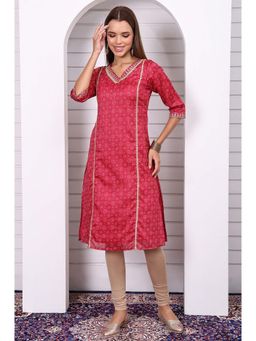 Aurelia - Women's Pink Printed Lace Straight Kurta