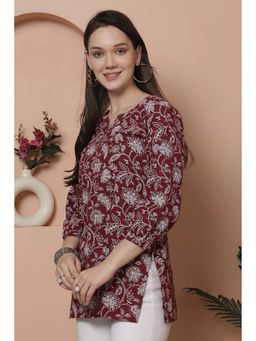 Rajnandini - Women's Maroon Pure Cotton Foil Printed Kurti