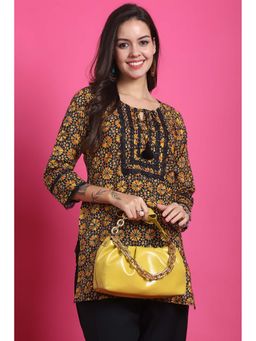 Rajnandini - Women's Black and Yellow Pure Cotton Floral Printed Kurti
