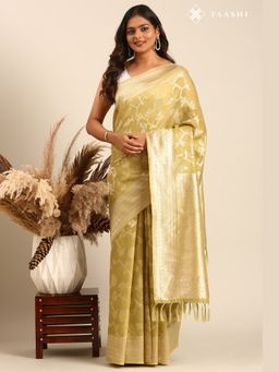 Taashi - Abundant Bloom Saree