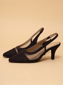 Black color option, Sold out, Currently selected