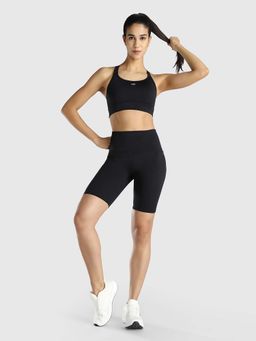 Musclemind - Women Black Solid Cycling Shorts