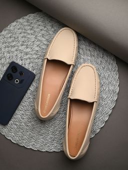 CLOG LONDON - Women Beige Slip On Loafers