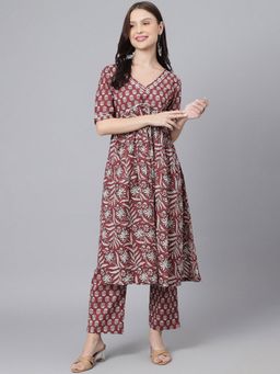 DECKEDUP - Maroon Women Floral Printed Pleated Kurta with Pant