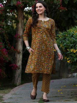 DECKEDUP - Mustard Floral Printed Regular Straight Kurta with Pant