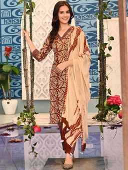 DECKEDUP - Maroon Floral Printed V-Neck Pure Cotton Straight Kurta with Pant And Dupatta