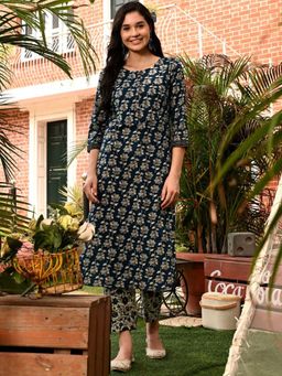 DECKEDUP - Blue Floral Printed Pure Cotton A-Line Kurta with Pant
