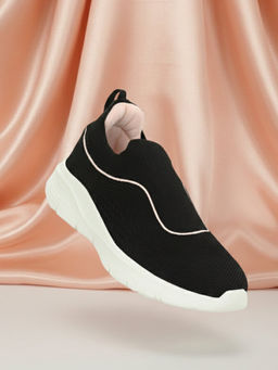 Off Limits - Black Women's Lace-Up Walking Shoes