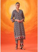 Navy Blue color option, Currently selected