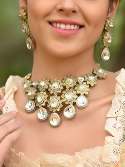 Odette - Women Gorgeous Green Stone Necklace Set