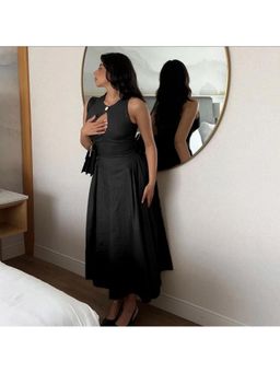 MISS MOSA BY AKANKSHA - Harlow Statement Drop waist Black Midi Dress