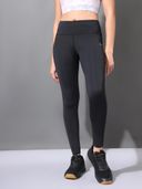Black color option, Currently selected