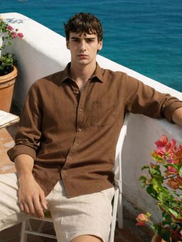 The Indian Garage Co - Brown Men Slim Fit Solid Cutaway Collar Full Sleeves Shirt