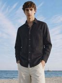 Black color option, Currently selected