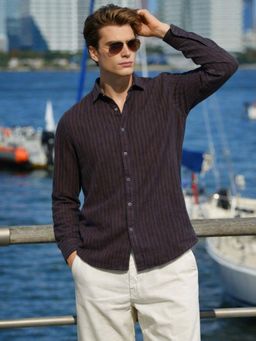 The Indian Garage Co - Brown Men Slim Fit Striped Cutaway Collar Full Sleeves Shirt