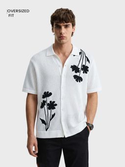 The Indian Garage Co - White Men Oversized Fit Textured Polo Collar Half Sleeves Shirt
