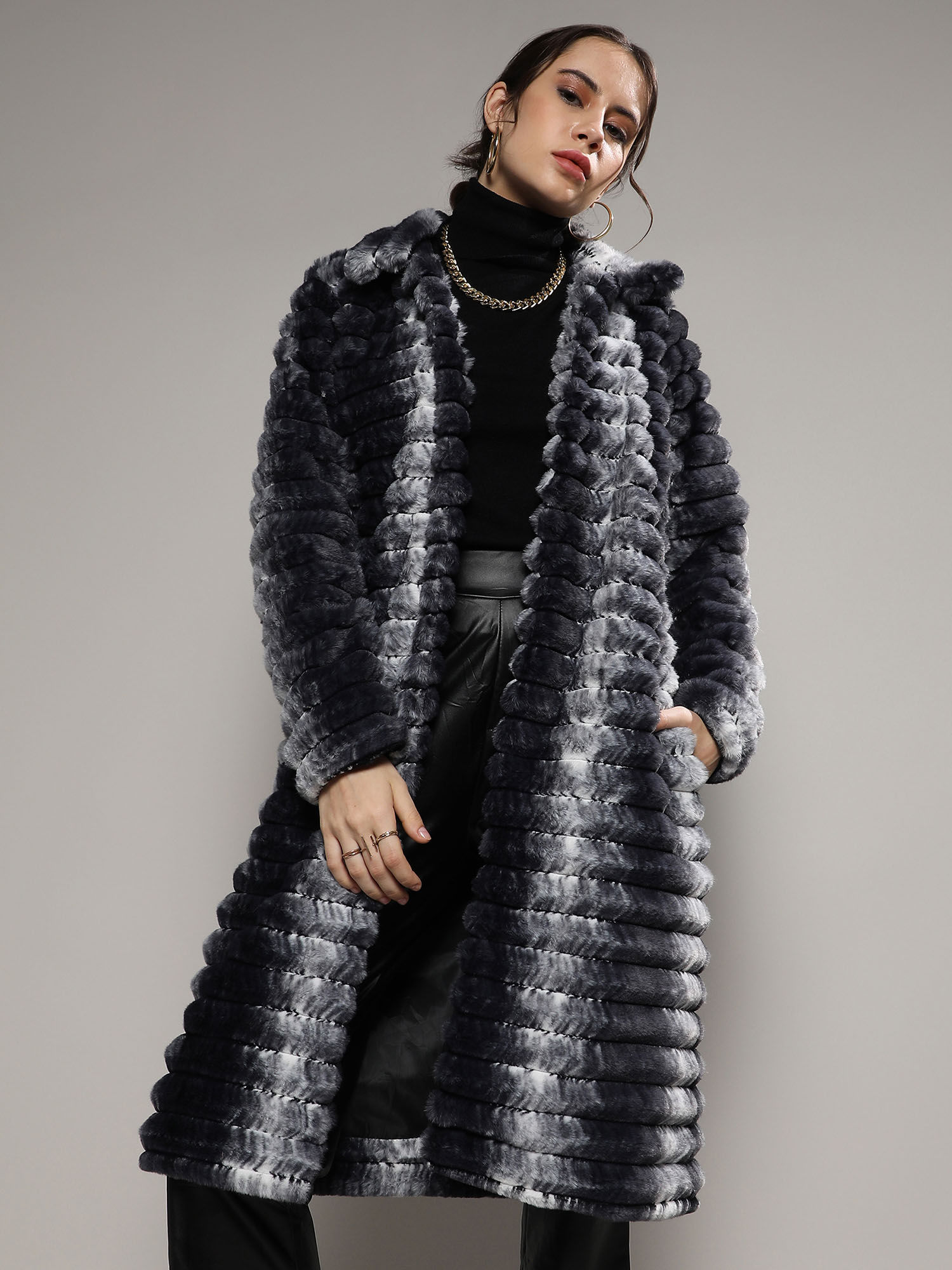 pinacolada Women Ivory White & Carbon Black Tie & Dye Ripple Long Overcoat-picture-22